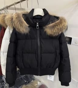 Winter Fur Collar Hooded Cotton Padded Short Coat Women Shiny Rhinestone Puffer Jacket Casual Zip Up Outerwear куртка женская
