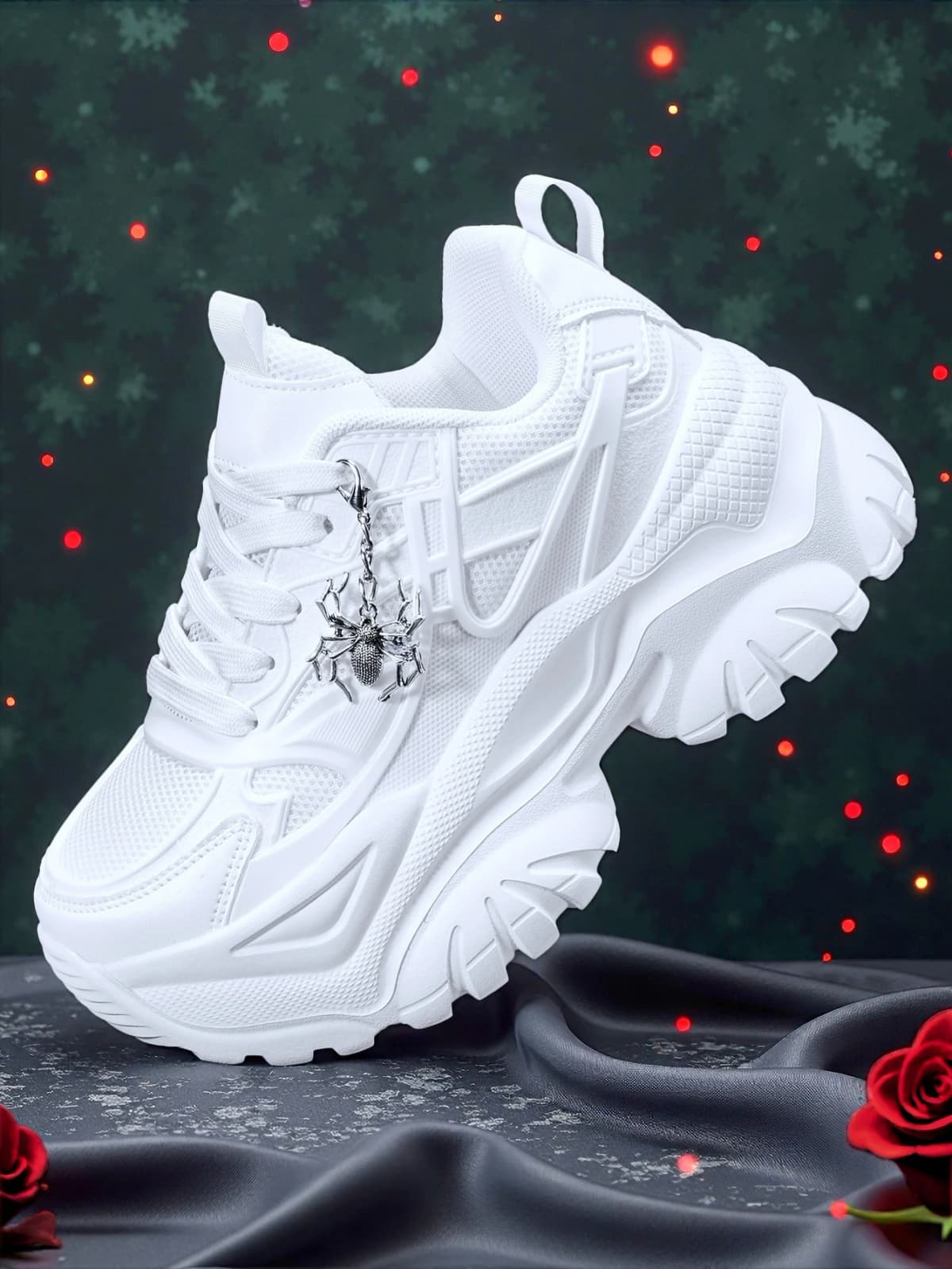 Women's outdoor all-season dad sneakers, Y2K style with a 7CM thick sole for added height, white sports shoes, featuring a detachable silver spider decoration, combined with breathable mesh and lightweight EVA, versatile trendy shoes for everyday commuting and shopping
