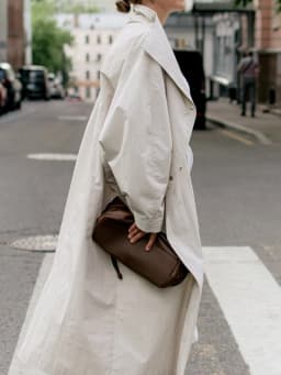 Convertible Collar Oversized Maxi Trench Coat Women Snap Buttons Dolman Sleeve Patch Pockets Outerwear New Ladies Trench Jacket