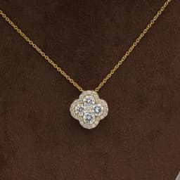 Lnkry Exquisite Clover Flower Pendant Necklace Certified 3mm&1.1mm&0.9mm Moissanite Diamond Necklace For Women Girls Jewelry
