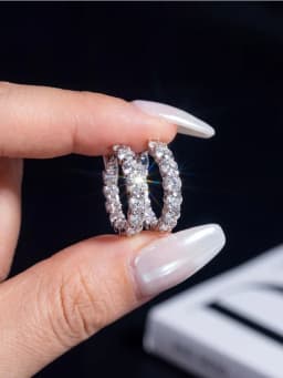 Gorgeous 0.1ct Real Moissanite Diamond Round Earrings Wedding Fashion Hoop Earring for Women Wedding Jewelry