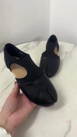 Tabi Ballet Flat Women Sandals Stretch Fabric Casual Loafers Brand Designer Elegant Mary Jane Split Toe Sneaker Shoes балетки