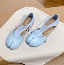 Tabi Ballet Flat Women Sandals Stretch Fabric Casual Loafers Brand Designer Elegant Mary Jane Split Toe Sneaker Shoes балетки