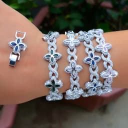 ThreeGraces Luxury Shiny Blue Zirconia Geometric Infinite Shape Bridal Wedding Lucky Leaf Link Chain Bracelet for Women Jewelry