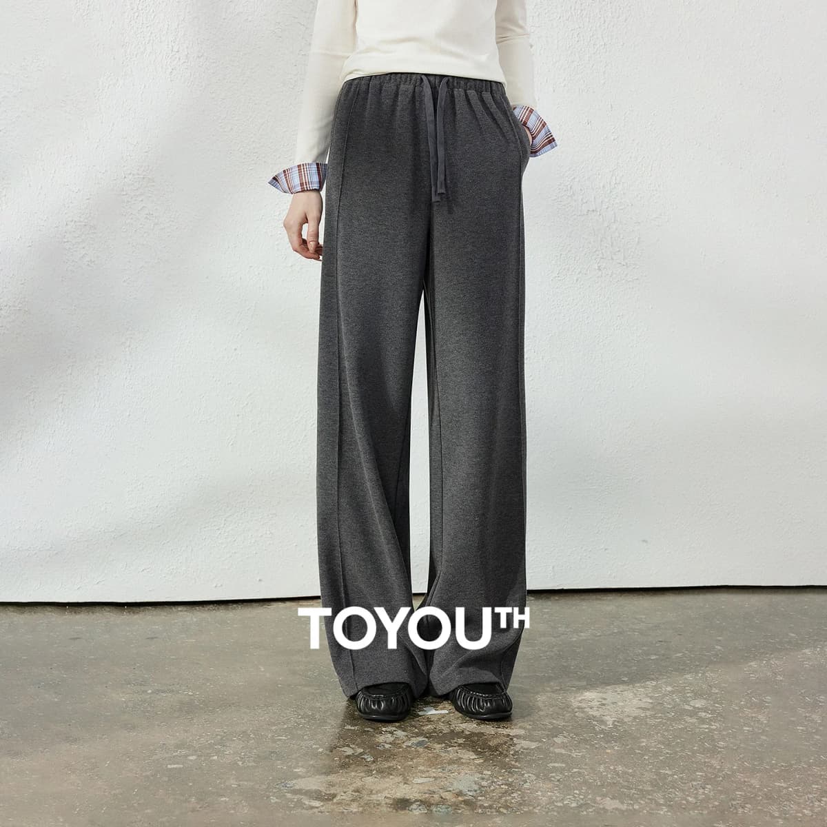 TOYOUTH Women's Glutinous Rice Velvet Straight Leg Pants 2026 Autumn New Soft Hip Concealing Leg Shaping Relaxed Trousers