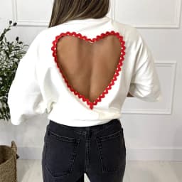 Versatile Basic White T-shirt Loose Designers Chic Crew Heart Cutout Casual Women's Tee Layered Stylish Trendy Streetwear
