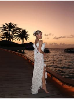 Chic White Lace Ruffles Mermaid Maxi Dress Women Trendy Spaghetti Strap High Split Backless Vestido 2026 New Vacation Beach Gown