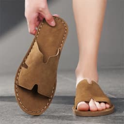Men's Summer Casual Slip-On Sandals Breathable Outdoor Beach Shoes Large Size Comfortable Suede Leather Outdoor Men's Slippers