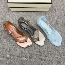 Summer Women's Low Heel Herringbone Sandals Vacation Style Crystal Jelly Beach Shoes Fashion Comfortable Buckle Flip Flops Shoe