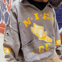 Y2K College Grey Sweatshirt Winged Sneaker Graphic Ripped Crop Hoodie American Retro Hip Hop Streetwear Unisex Oversize Clothing