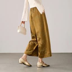 SENTUBILA Cloud Glow Cropped Pants Women 2026 New Chinese Style Elegant Loose Slim Fit Scythe Ankle Length Trousers 163KN7872