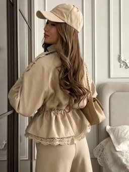 Women Lace Hem Cropped Trench Jacket Stand Collar Epaulet Gold Button Closure Drawstring Waist Coat Casual Ladies Outerwear