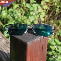 New Design Photochromic Reading Glasses Men Half Rim Titanium alloy Presbyopia Eyeglasses sunglasses discoloration with diopters