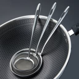 Deep Fine Mesh Strainer Skimmer304Stainless Steel Cooking Spoon,Oil Skimmer&Strainer with Heat Resistant Handle,Dishwasher Safe