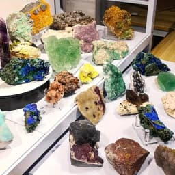 Open your own unique crystals! 4lb-6lb Crystal Gift Box-Mixed Raw Stone, Tower, Sphere, Carving , Bracelet Ring, Home Decoration