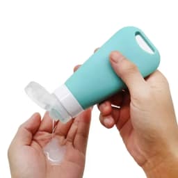 4Pcs Pastel Silicone Travel Bottles With Transparent Carry Pouch TSA Approved Leak Proof Refillable Toiletry Containers Liquid Storage Squeeze Tube Kit