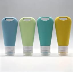 4Pcs Pastel Silicone Travel Bottles With Transparent Carry Pouch TSA Approved Leak Proof Refillable Toiletry Containers Liquid Storage Squeeze Tube Kit