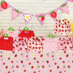 10/15/22pcs Strawberry Party Gift Boxes, Cute Fruit Gift Boxes, Folding Paper Candy Boxes, Suitable for Sweet Strawberry Birthday Parties/Baby Baptism Parties As Decoration Items