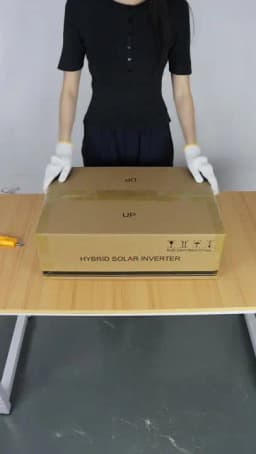 ECGSOLAX Us 6.5KW Hybrid Solar Inverter Pure Sine Wave 48V 120V 240VOff Grid Inverter 100A MPPT Solar Split Phase Inverter