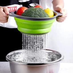 Green Single-Piece Collapsible Silicone Strainer - Multi-Purpose Colander for Pasta Fruits Vegetables Kitchen Travel