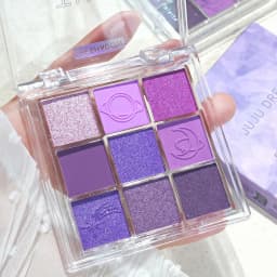 Dreamlike Nine-Color Purple Eyeshadow Palette Long-Lasting And Waterproof Matte And Shimmer Finishes Smokey Eye Makeup Palette