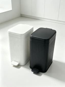 Foot Pedal Textured Trash Can, Odor Proof Waterproof Large Capacity with Lid