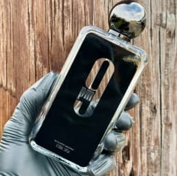 9PM neutral perfume (fruit, wood, sweet, oriental) is suitable for any venue