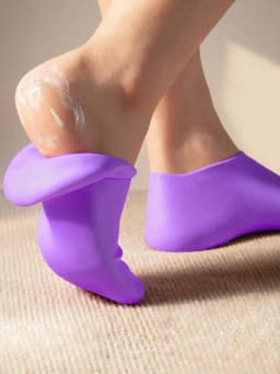 Moisturizing Foot Socks,Silicone Socks for Dry Cracked Feet Women's Foot Socks for Moisturizing,Featuring Massage