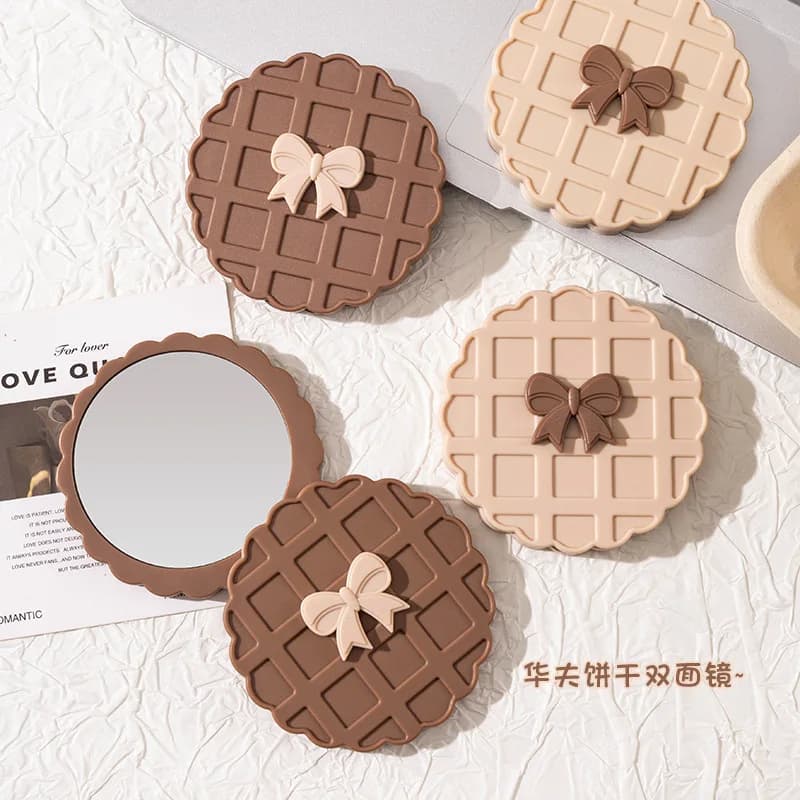 [Buy 1 get 1 free] Creative waffle double-sided round mirror girls makeup body mirror small round mirror cute mini portable makeup mirror