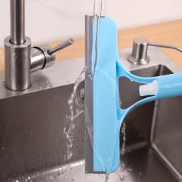 3-in-1 Multifunctional Mirror Wiper Squeegee Built with Spray Nozzle, Portable Household Cleaning Supplies, Effective for Window Cleaning, Kitchen Grease Removal, Bathroom Limescale Cleansing and Dorm Daily Cleaning