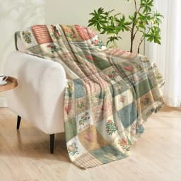 Vintage Patchwork Plaid Heart Floral Print Flannel Throw Blanket Country Cottage Farmhouse Multi‑Pattern Soft Lightweight Plush Blanket for Sofa Couch Bed Home Decor