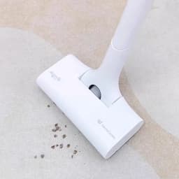 Large Square Outdoor Carpet with Detailed Pattern, Soft Absorbent Surface and Non-Slip Rubber Backing, Easy Fold Picnic Mat for Balcony and Living Room