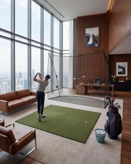 10x7FT Golf Practice Net, Portable Golf Hitting Training Net with Iron Frame & Carry Bag, Indoor Outdoor Backyard Driving Chipping Golf Training Net Basic Model