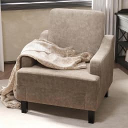 Light Brown Chenille Scooped Accent Chair – Comfy Reading Armchair, Sturdy Wood & Iron Frame, Mid-Century Modern Design, Easy Assembly, Perfect for Living Room, Bedroom or Reading Nook