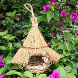 Wren Finch Hanging Bird House Hand Woven Bird Nesting House Grass Birds Hut Hummingbird House for Outside Indoor Lawn Patio Home
