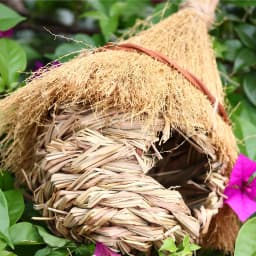 Wren Finch Hanging Bird House Hand Woven Bird Nesting House Grass Birds Hut Hummingbird House for Outside Indoor Lawn Patio Home