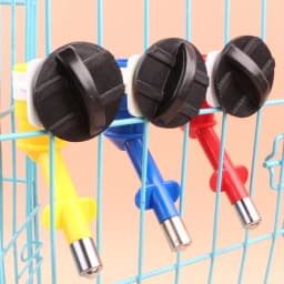 1/2pcs Cute Feeder Pet Puppy Dispenser Water Bottle Dog Fountain Hanging Head Drinking Ball Mounted Pet Water Dispenser