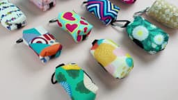 1PCS Fashion Design Pure Color Dog Poop Bag Holder for Leash Attachment(No Poop Bag And Leash)