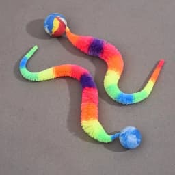 Geometric Worm Cat Toy: No-Battery Stick for Play & Chase | Realistic Wiggling Action