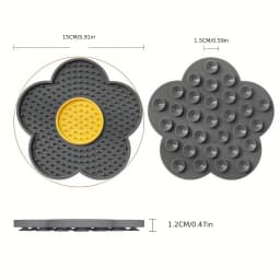 Lovely Flower Lick Mat for Dogs Cats Slow Food Plate Slow Feeder Non-Slip Suction Cups Silicone Dog Pet Slow Food Licking Pad