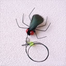 2pcs Random Color Simulation Small Flying Insects Replacement Accessories for Cat Teasers Toys Kitten Feather Toys Pet Supplies