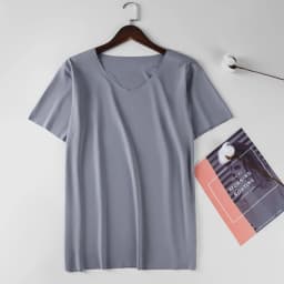 Men's Skinny Shirt Ice Silk Basic Shirts Solid Color Breathable Seamless T-shirt Men Thin Slim Bottoming V-Neck Shirt For Male