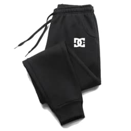 Relax-fit sporty tapered pants for men, breathable casual fabric, meet the demands of daily workouts and indoor leisure.
