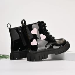 Girls Short Boots Sweet Love Heart Kids Princess Boots Black Glossy Versatile 2025 Autumn New Children Leather Boots Side Zipper