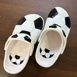 New Children Football Style Summer Hole Slippers Shoes Soft-Soled Beach Shoes Breathable Lightweight Casual Fashion Sandals Gift