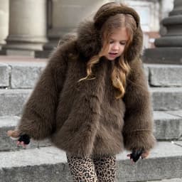 2026 Childrens Faux Fox Fur Coat Thicken Warm Kids Girls Winter Fur Jacket Trendy Toddler Little Girl Outerwears Baby Girls Fur