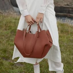 2026 large-capacity handheld single-shoulder tote bag, genuine leather women's bag, underarm bag, cowhide