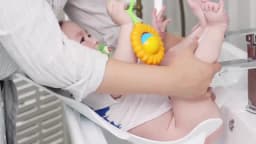 Cute Baby Bath Baby Ass Washing Basin For Baby Newborn Washing PP Tub Portable Infant Can Sit And Lie Down Bath Accessories