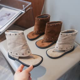 Little Girls Ankle Boots Suede Leather Sandals 2026 New Summer Kids Rivets Vacation Beach Shoes Soft Sole Simple Retro Footwear