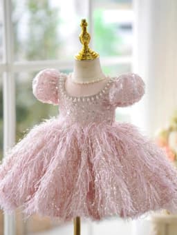 2027 New Girls Luxury Tutu Dress For Birthday Party Shimmering Crystal Pearls Puff Sleeve Kids Princess Gown Performance Wear
